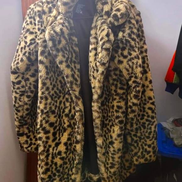 Leppard fou fur coat - Picture 1 of 1